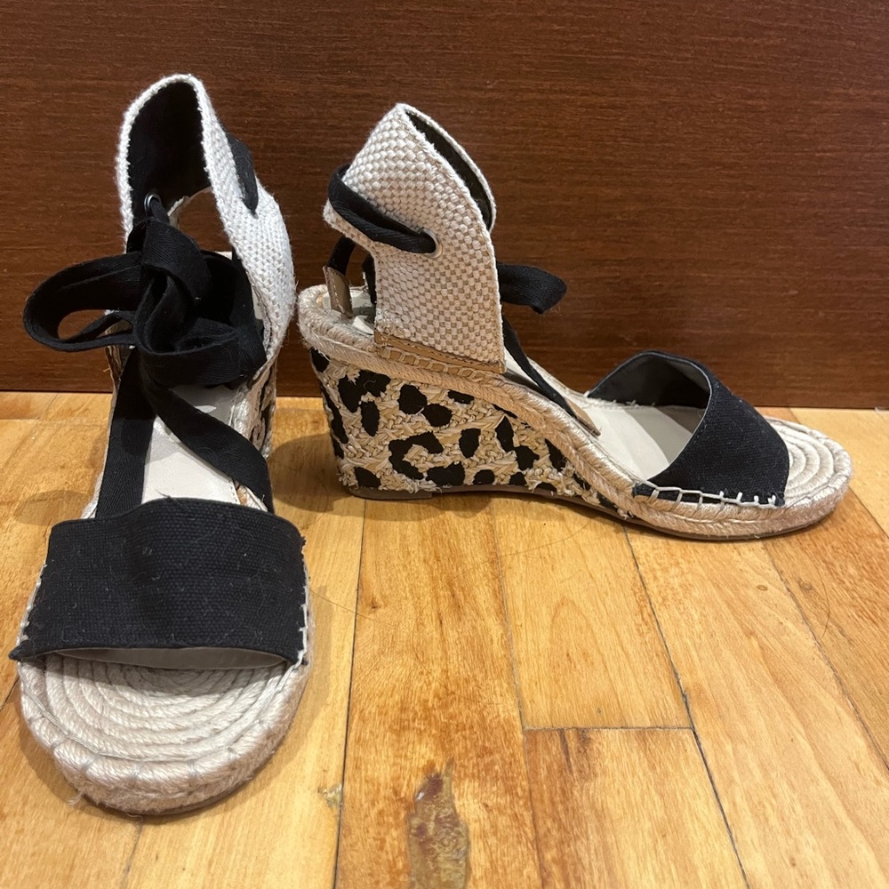 Vince Camuto Black and Cream Espadrille Wedges